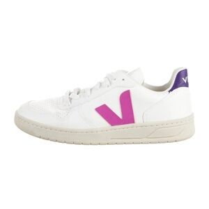 Veja Women's color block White and Pink Sneakers